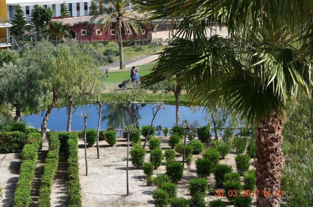 Zdjęcie z galerii obiektu Golf Penthouse Valle del Este Vera 115 w mieście Vera