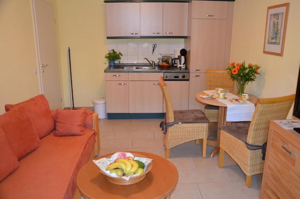 O bucătărie sau chicinetă la Villa Inge Appartement 1