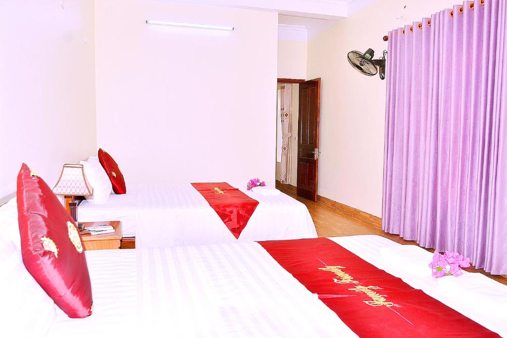 Tam Coc Family Friendly Homestay - Pièce Quadruple Avec Vue Sur La Montagne