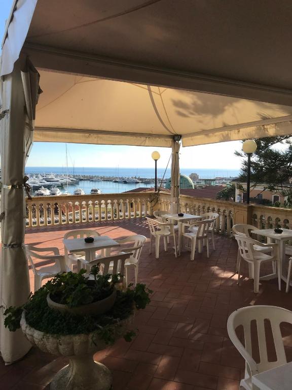 Balkón nebo terasa v ubytování Hotel Miramare