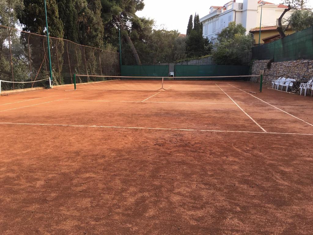 Tenis lub squash w obiekcie La casa di Fedra lub w pobliżu