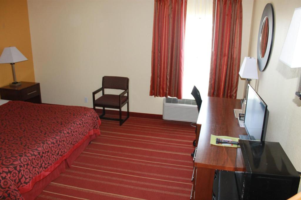 Days Inn by Wyndham Walcott Davenport - Habitación Con Cama Grande - No Fumadores