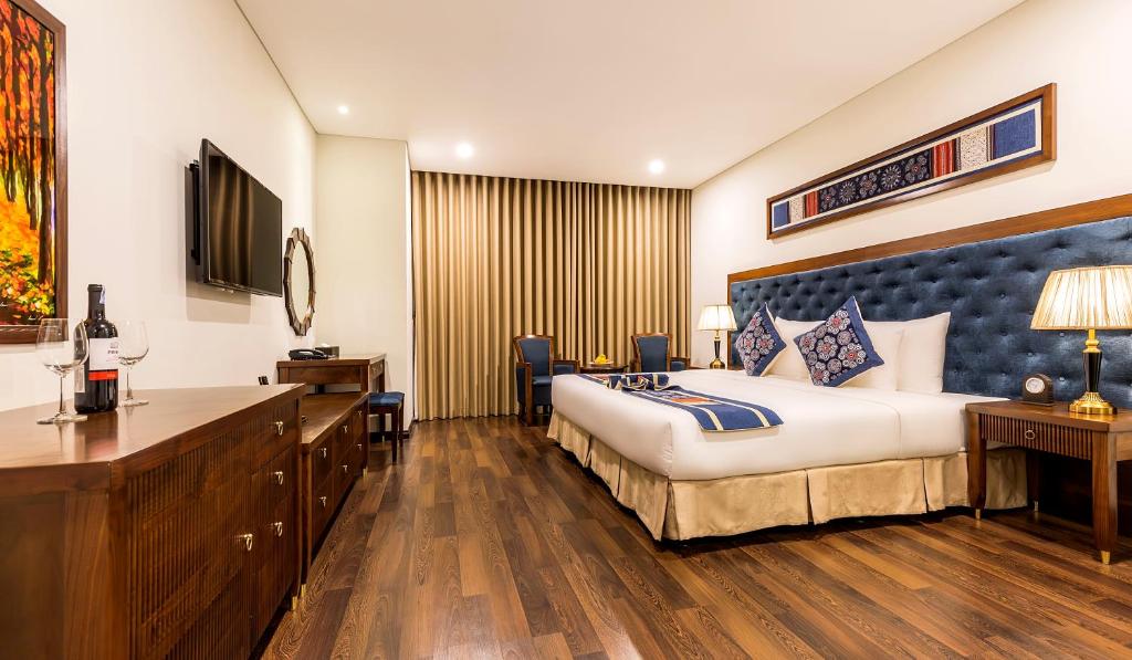 Phòng Deluxe Giường Đôi Với Ban Công Và Tầm Nhìn Ra Một Phía Biển