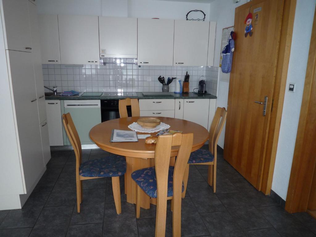 Kuchyň nebo kuchyňský kout v ubytování Ferienwohnung Aquileia