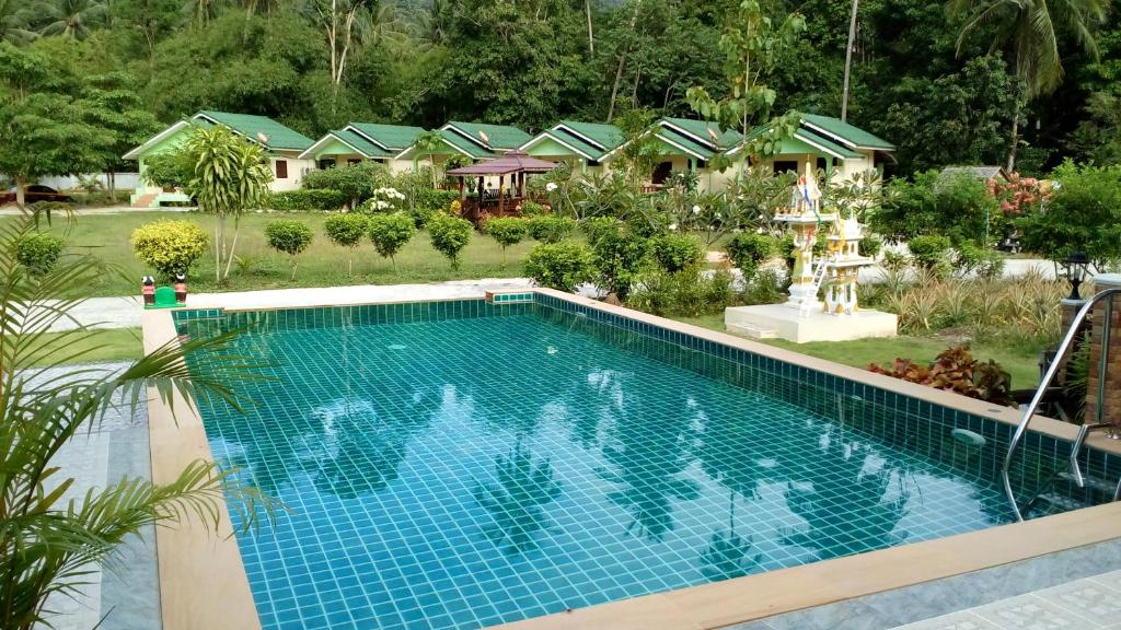 Bazén v ubytování Tara Resort nebo v jeho okolí