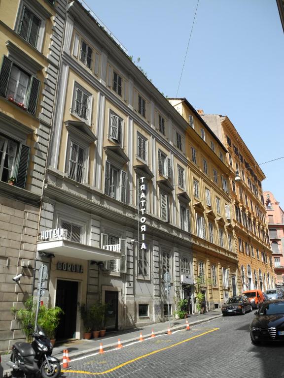 Hotel Corona - Resim 33