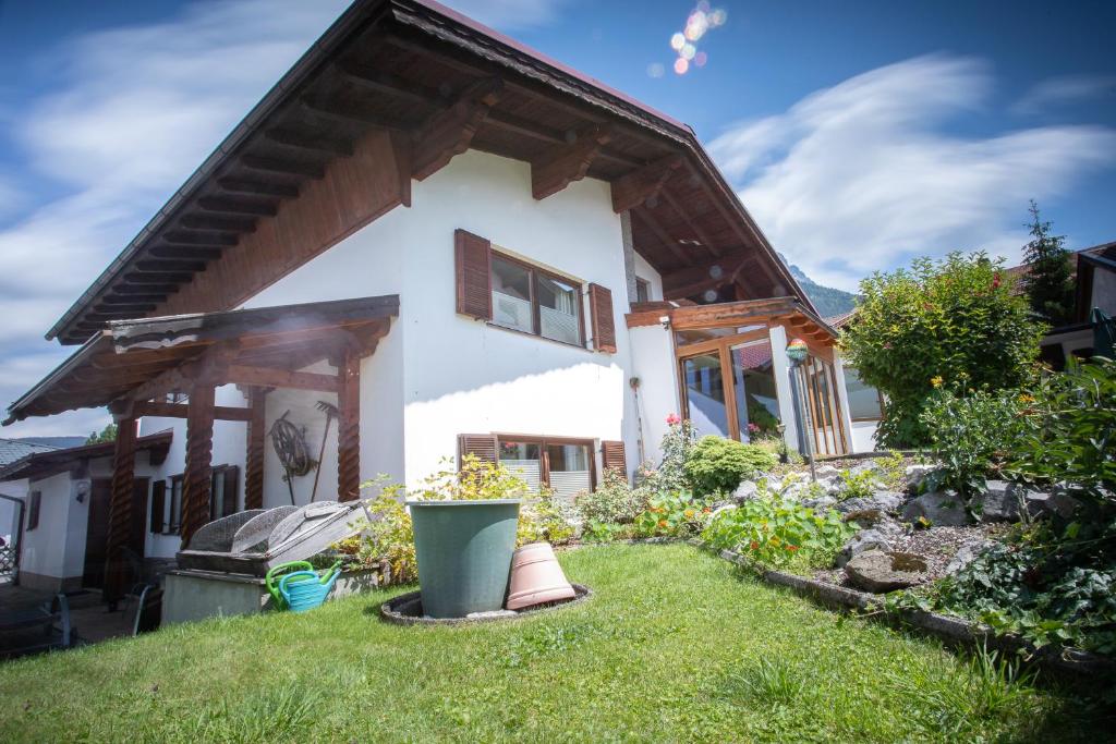 Vonkajšia záhrada v ubytovaní Chalet Holzerstubn
