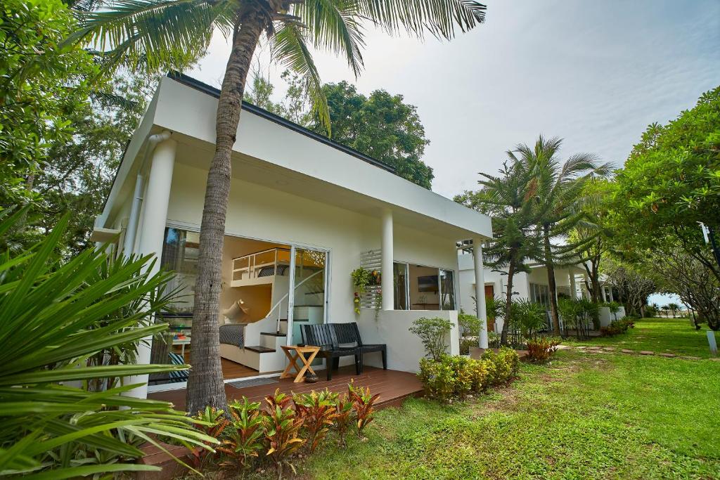 Zahrada ubytování Bandara On Sea, Rayong