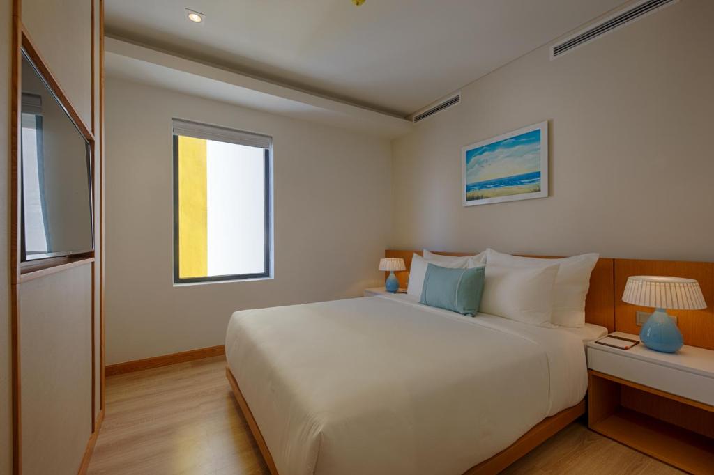 Special Offer - Family Suite Two-Bedroom Ocean View with Balcony