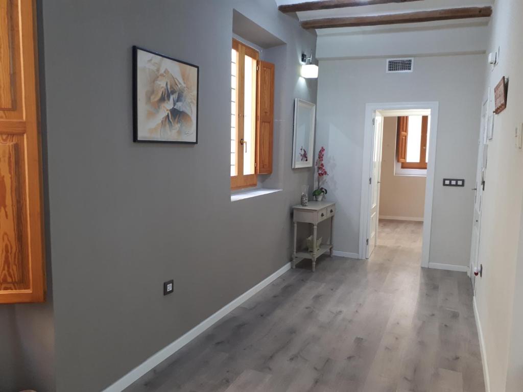 Amplio apartamento en centro histórico, Valencia – Precios ...