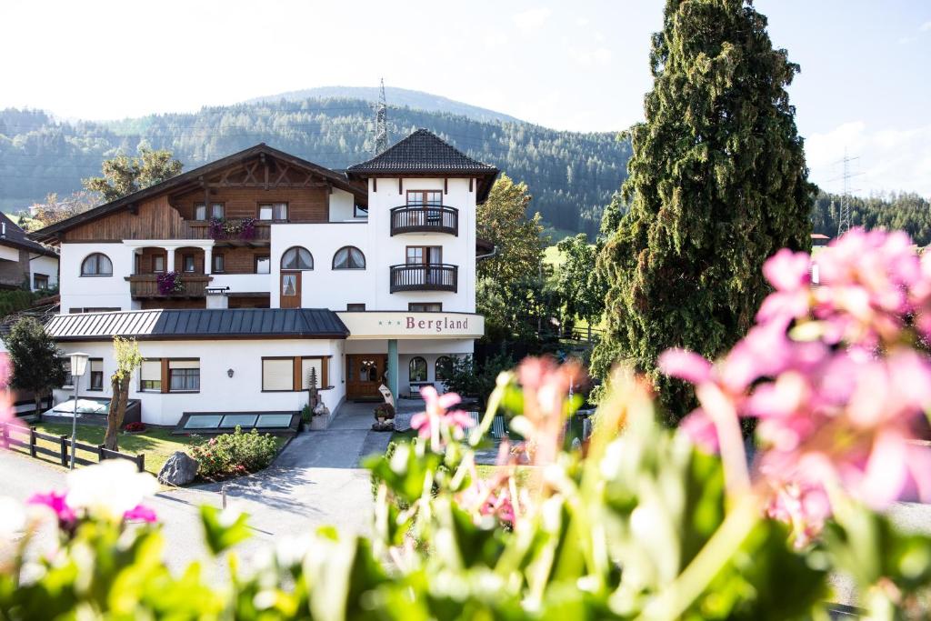 Gallery image of Ferienhotel Bergland in Arzl im Pitztal