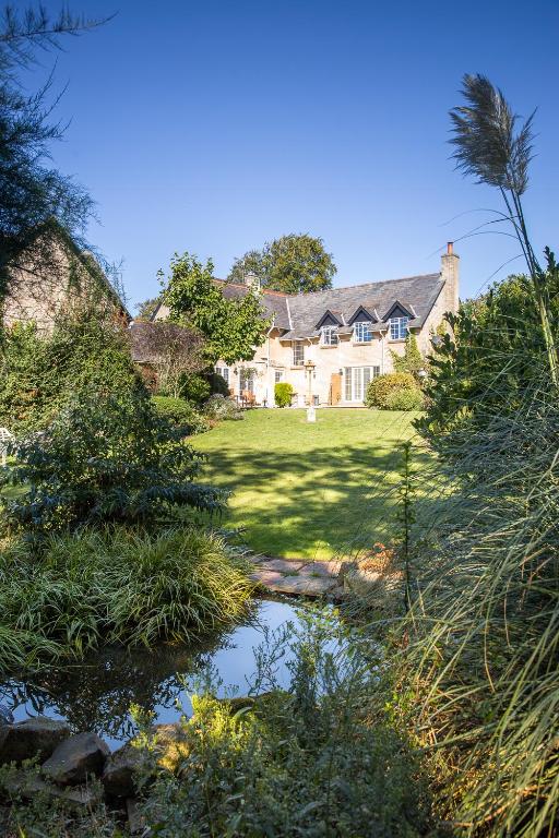 Cricket Field House photo