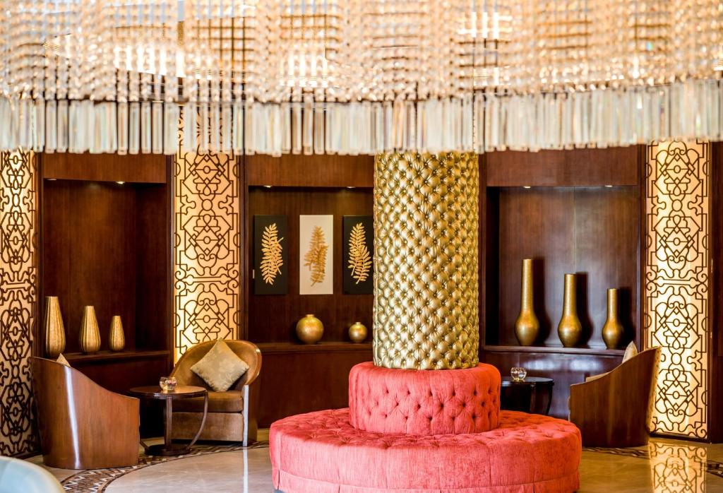 Khu vực ghế ngồi tại Vinpearl Luxury Nha Trang