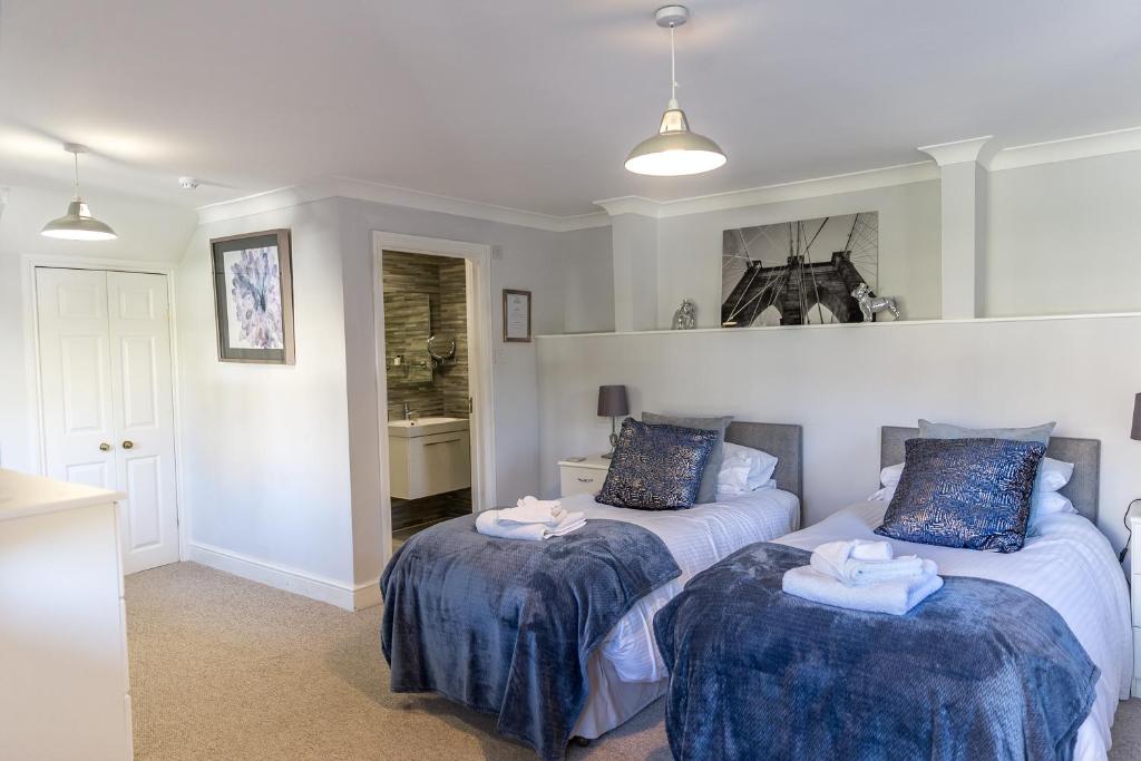 Cricket Field House - 