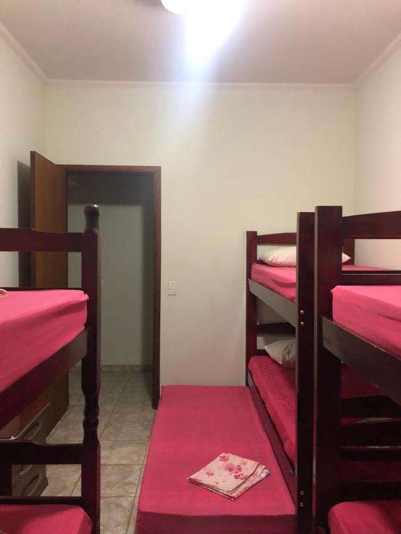 Suites Santa Amelia - Lit Dans Une Salle De Dortoir Féminine à 6 Lits