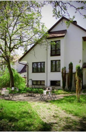 Vonkajšia záhrada v ubytovaní 4 Couples & 4 Friends Hostel