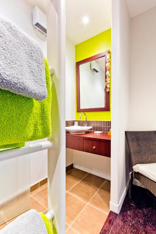 Koupelna v ubytování Hôtel Auberge de Chavannes