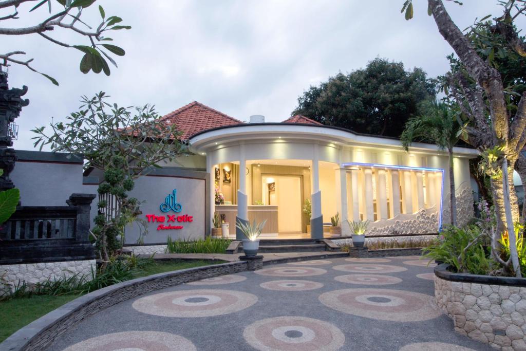 Budova, kde se hotel nachází
