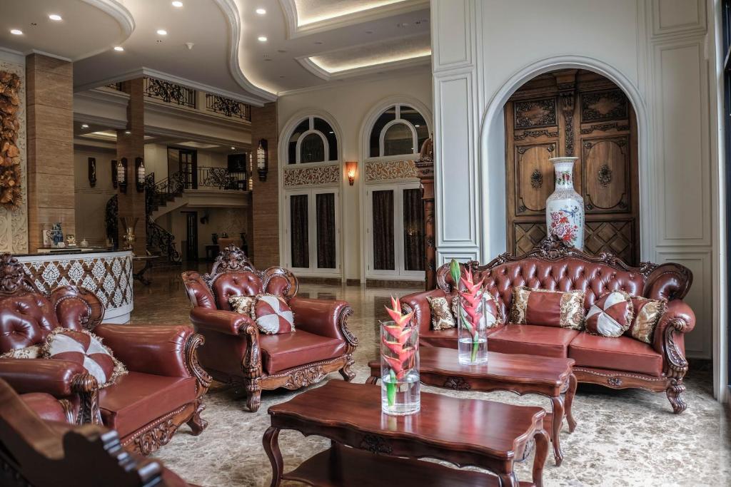 Posezení v ubytování Onih Hotel