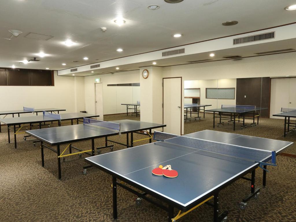Stolní tenis v ubytování Shirakabako View Hotel nebo okolí