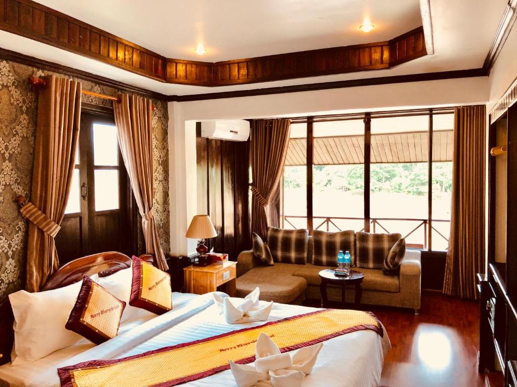 Merry Riverside Hotel - 带阳台和河景的国王室