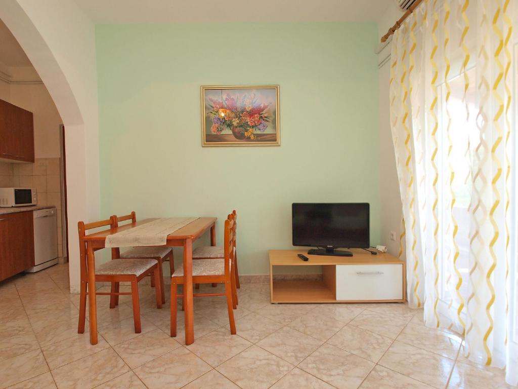 TV a/nebo společenská místnost v ubytování Apartments Fazanka 1002