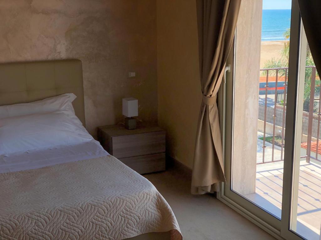 Hotel Riviera Palace - Camera Doppia Deluxe Con Vista Mare Laterale