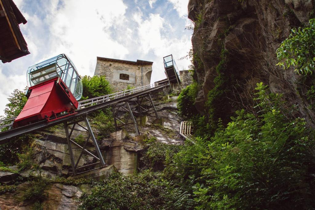 Budynek, w którym mieści się hotel