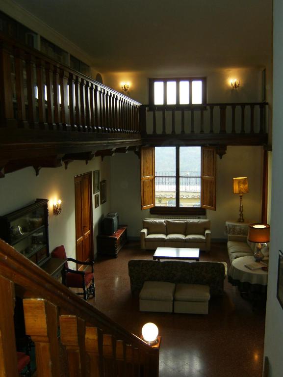 Część wypoczynkowa w obiekcie "Alle Montanine" Villa Poggio