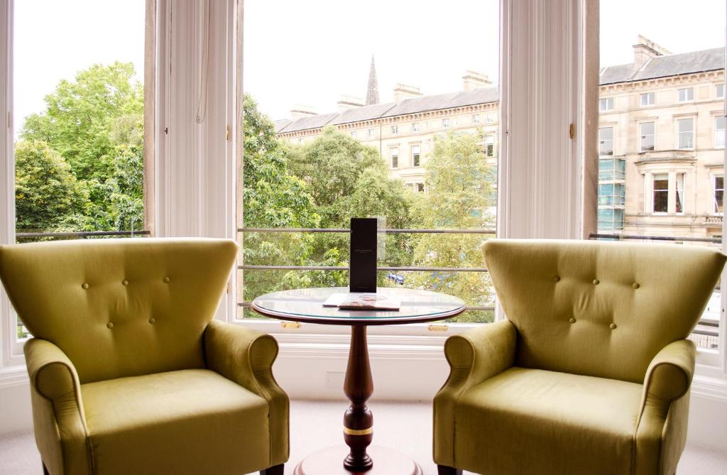 The Bonham - Resim 33