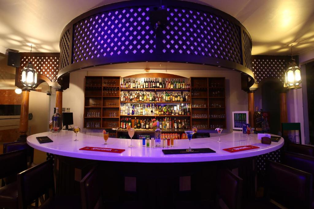Lounge nebo bar v ubytování Le Pondy