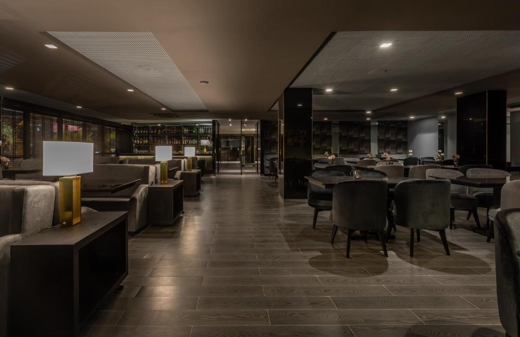  LS Hotel