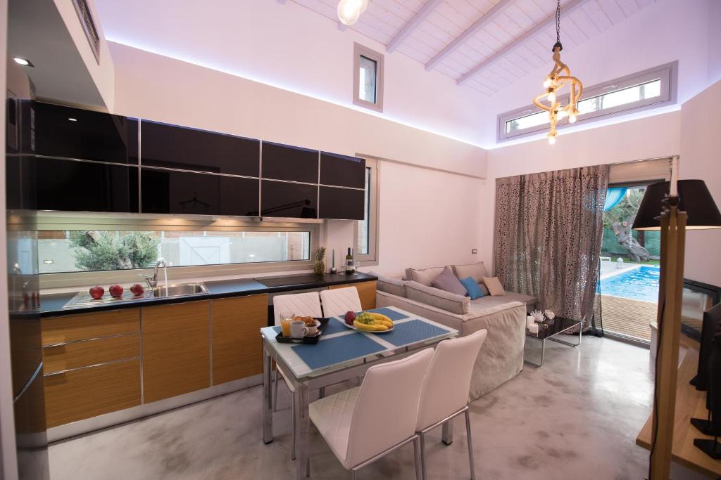 Kuchyň nebo kuchyňský kout v ubytování Lefkas Villas