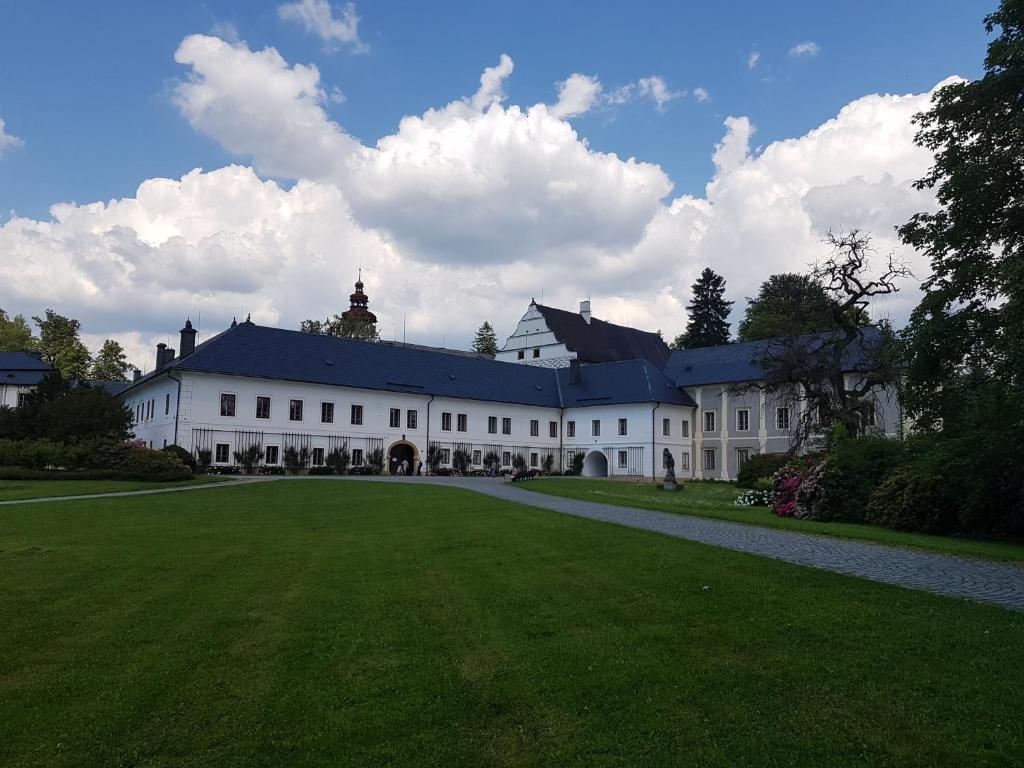 Zahrada ubytování Horský domek Pod Ucháčem