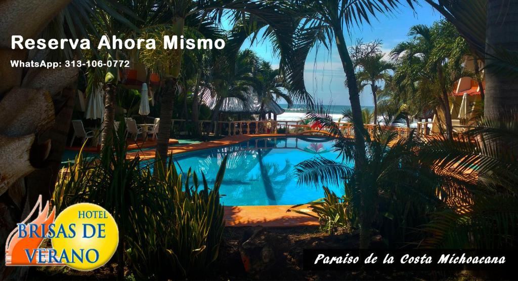 Pemandangan kolam renang di Hotel Brisas de Verano atau di dekatnya