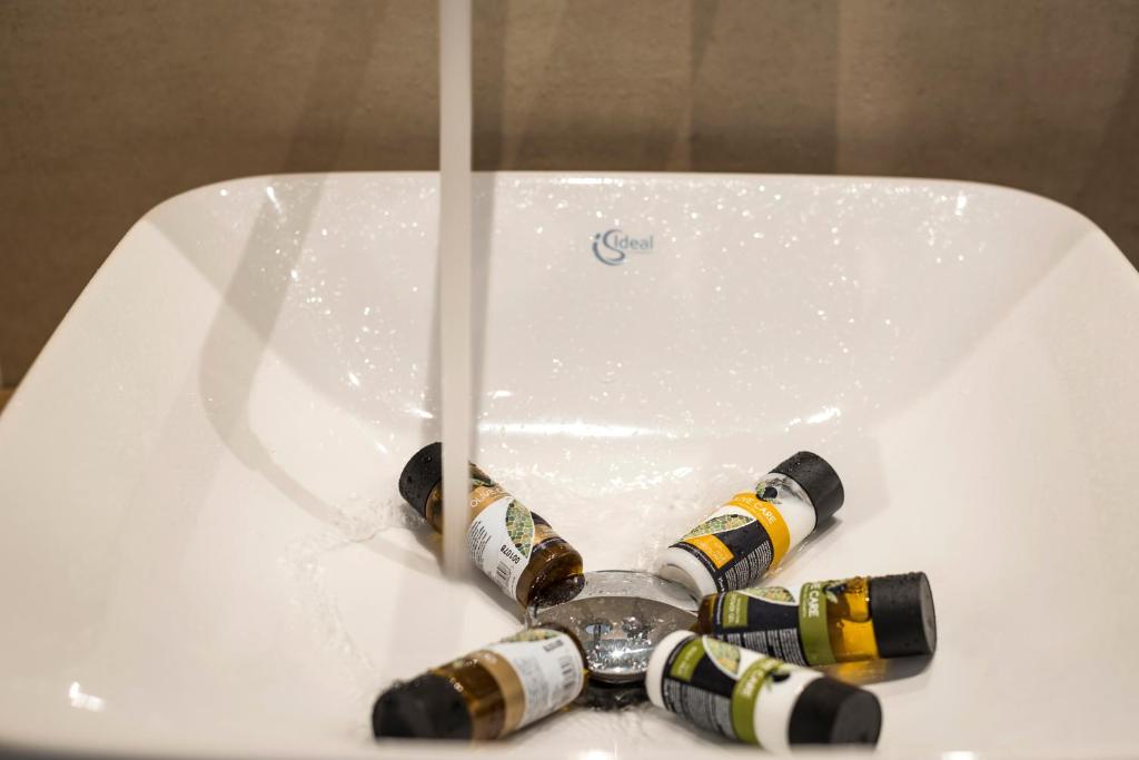 Trianon Luxury Apartments & Suites - 5