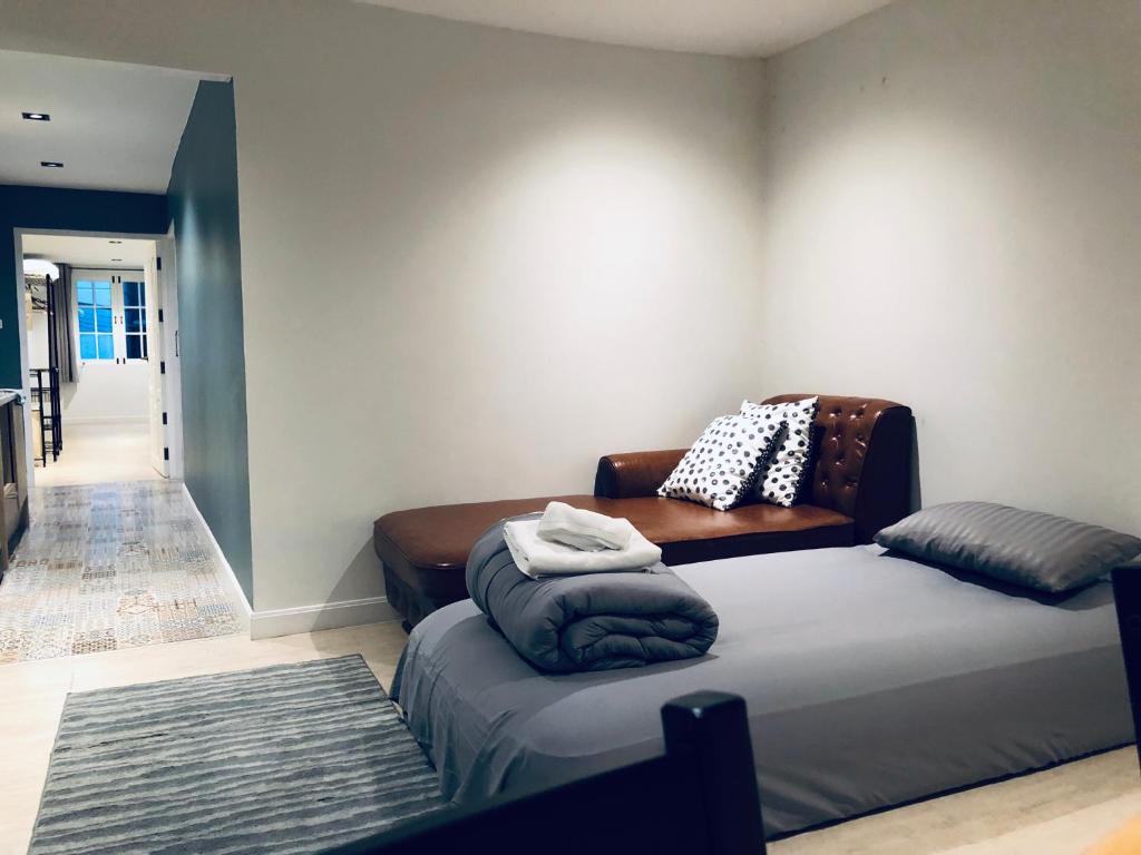 Alley living rama8 - 12