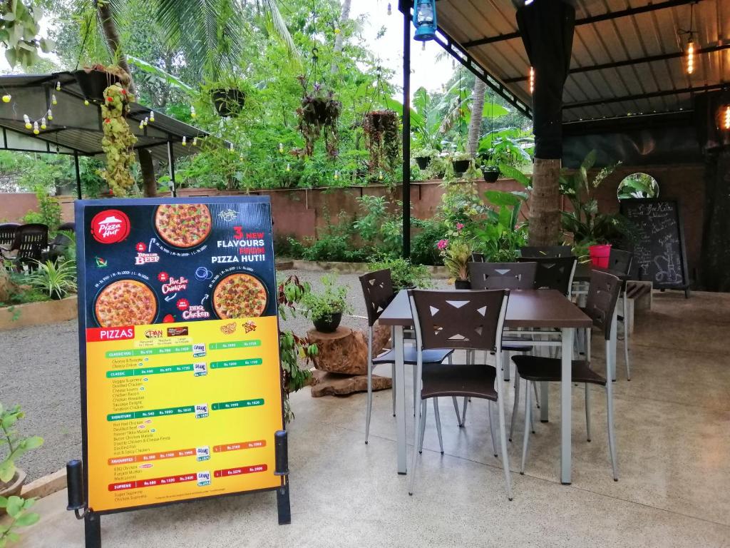 Restaurace v ubytování Kutumbaya