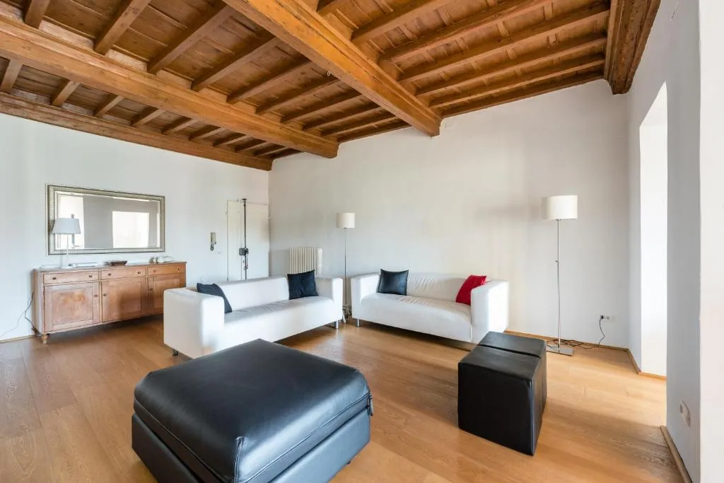 Beautiful apartment near Duomo and S.Croce, Florența, Italia