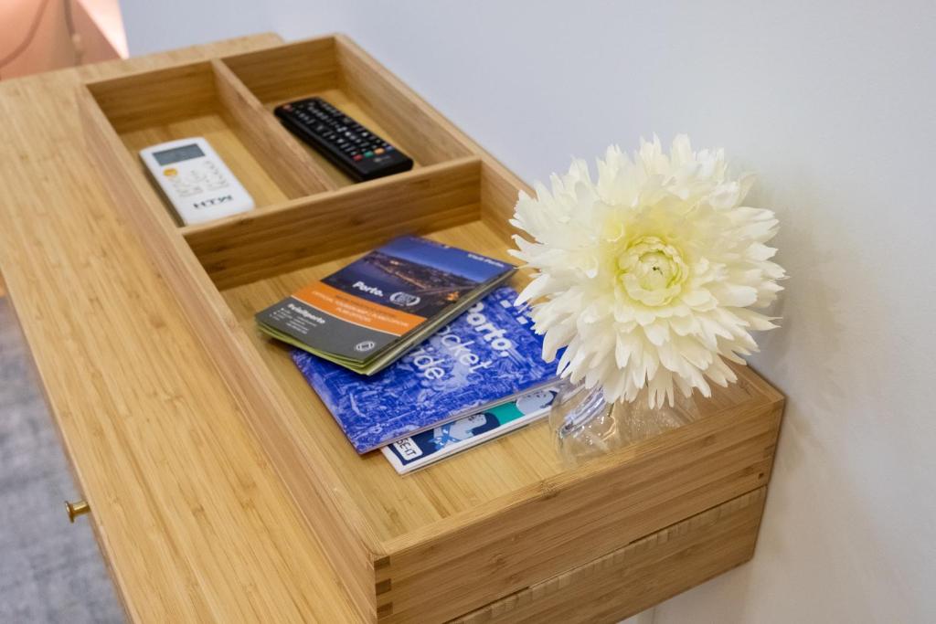 Alda's Vintage Apartments with Free Parking - 16