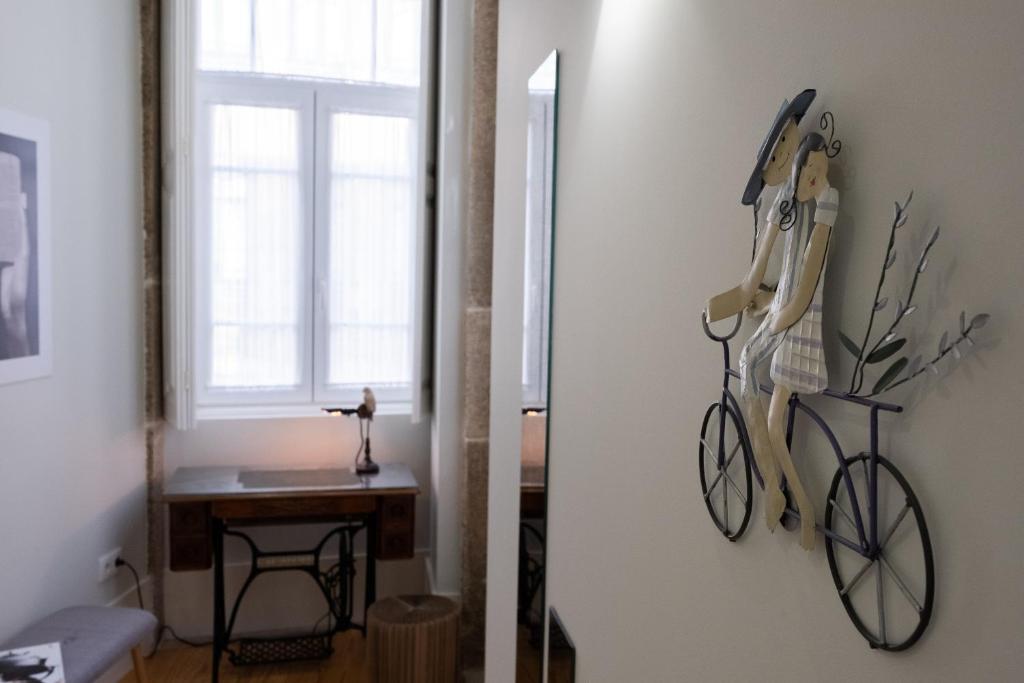 Alda's Vintage Apartments with Free Parking - 12