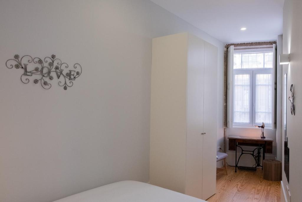 Alda's Vintage Apartments with Free Parking - 4