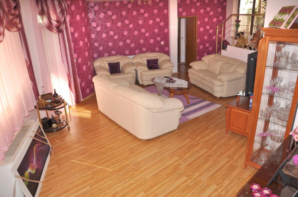 Posezení v ubytování Guest rooms Sveti Nikola