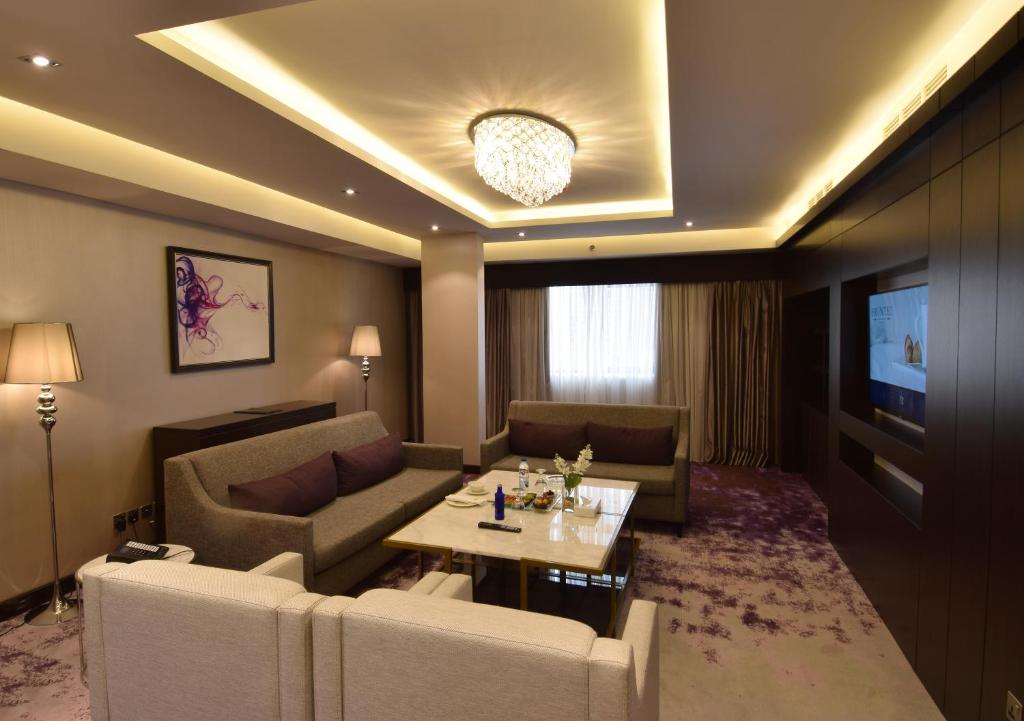 Paradise Elite Hotel Al-Tahlia Jeddah - Royal Suite