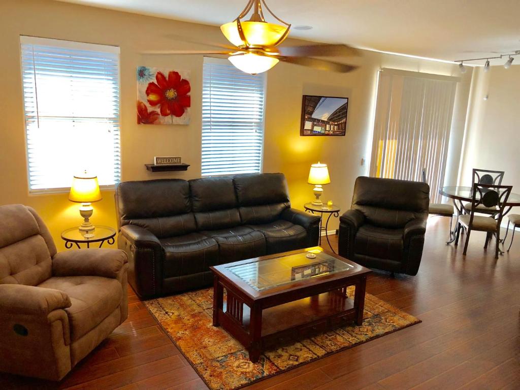 Oasis at South Mountain Phoenix - Housity