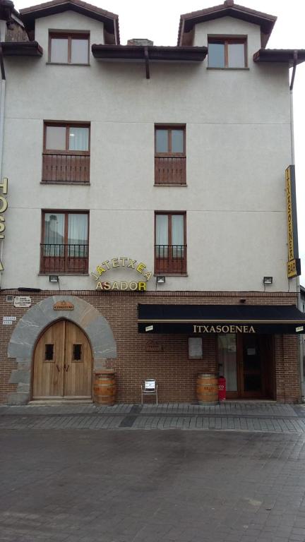 Exteriér alebo vchod do ubytovania HOSTAL ITXASO-ENEA