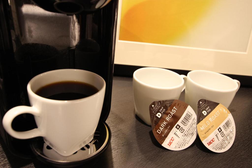 ホテルトラスティ名古屋白川にあるコーヒーまたはお茶