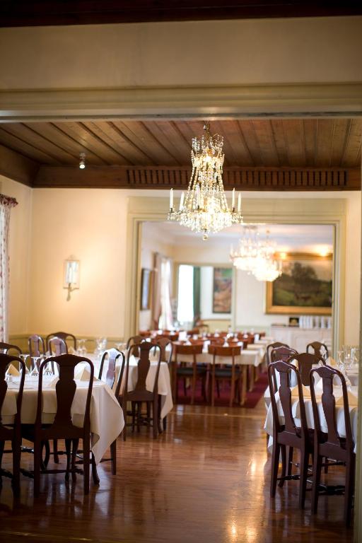Restaurace v ubytování Insjöns Hotell