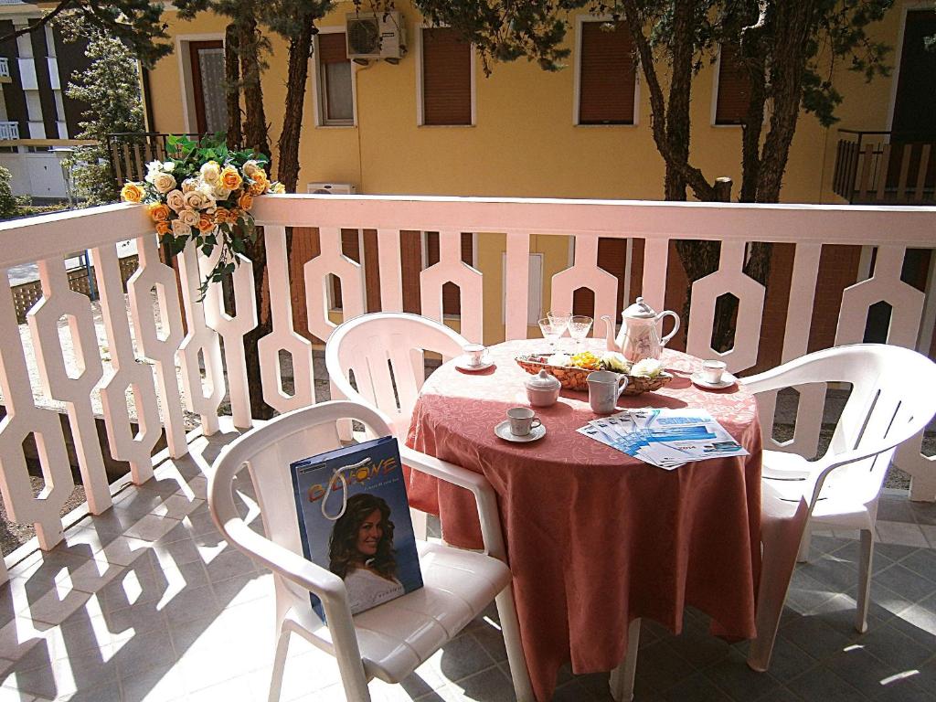 A balcony or terrace at Castore