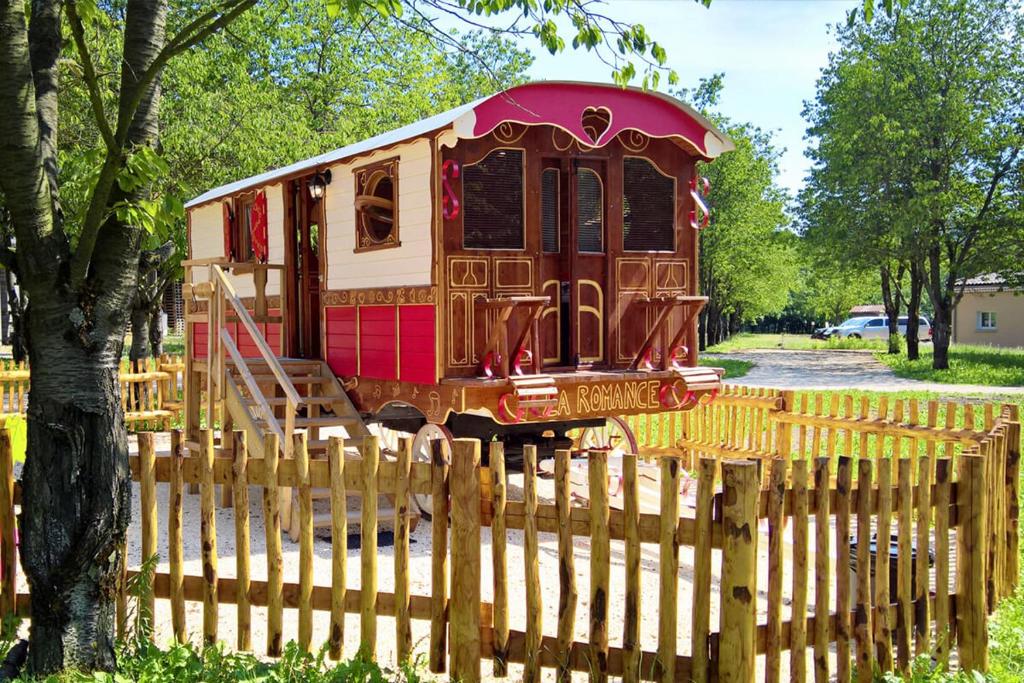 Roulottes au pied du Vercors - Caravan